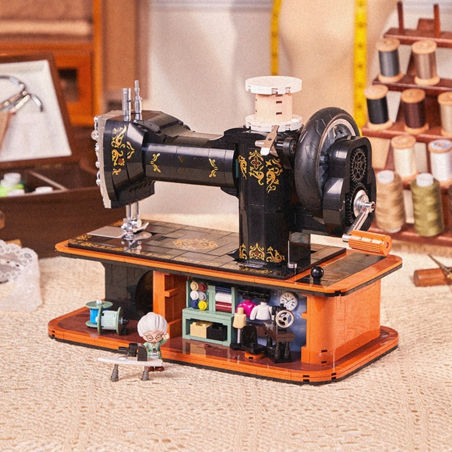 Vintage Collectible Shop - Máquina de Costura Vintage com Manivela,