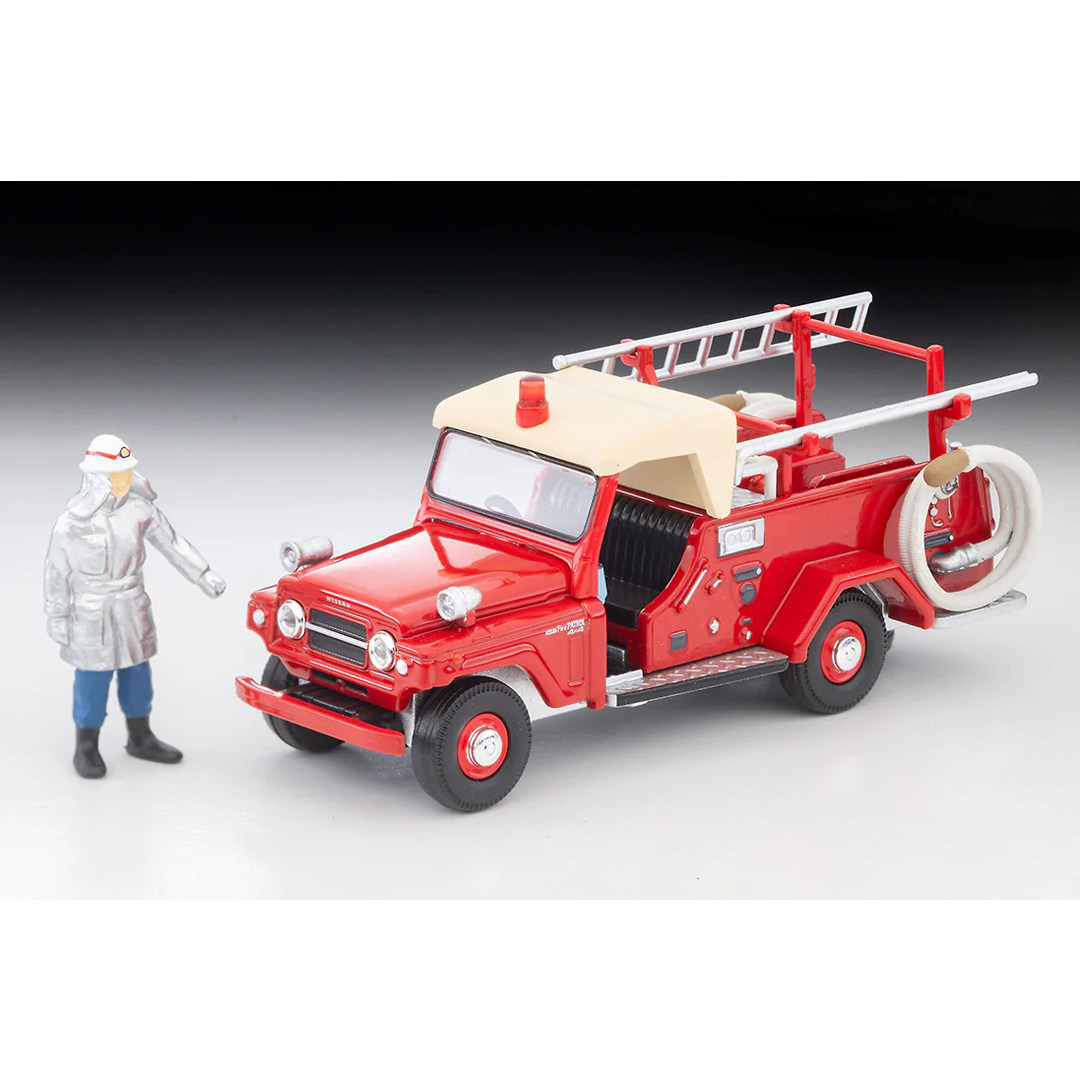 Vintage Collectible & Vintage Dolls - Caminhão de Bombeiros Nissan Patrol Pump