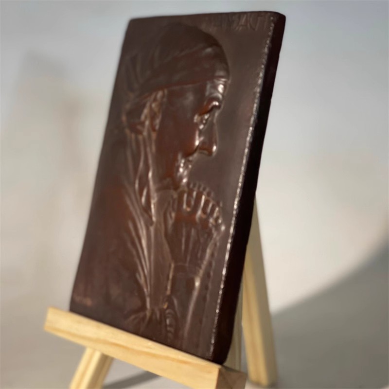 Escultura em relevo de figura  - Collectible Vintage Photos avaliação e preço