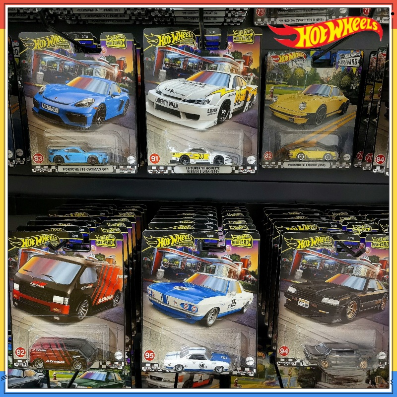 Mattel Hot Wheels Premium Boul - Mattel Collectible & Vintage Dolls avaliação e preço