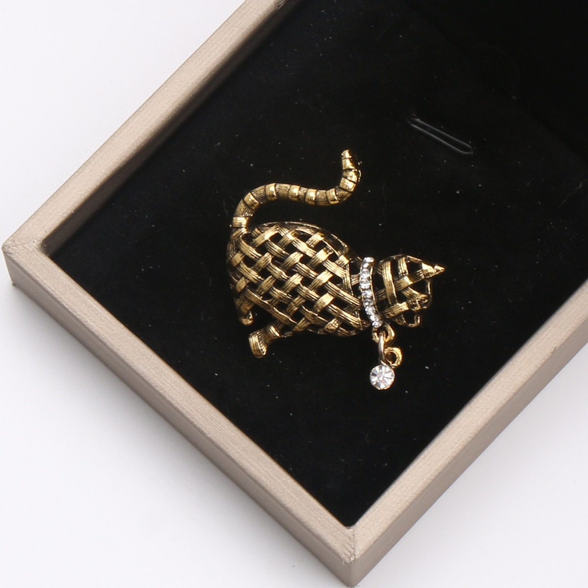 Coleção de Broches de Gato Orn - Collectible Vintage Brooches avaliação e preço