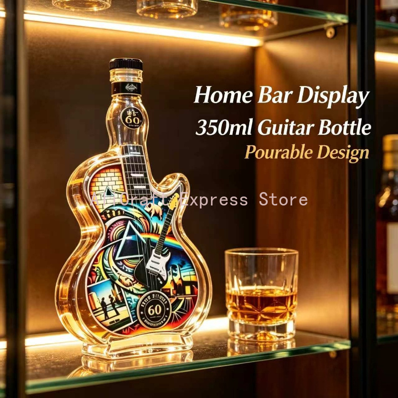 Garrafa de Licor de Vidro com  - Vintage Collectible Liquor Bottles avaliação e preço