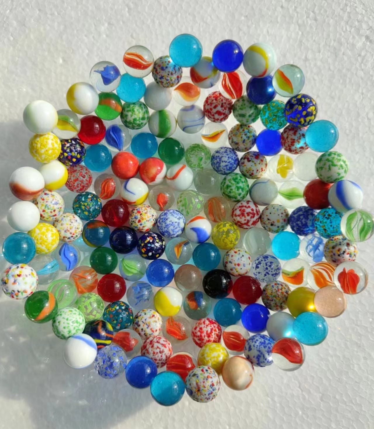 Bolas de Vidro Coloridas de 16 - Vintage Collectible Marbles avaliação e preço