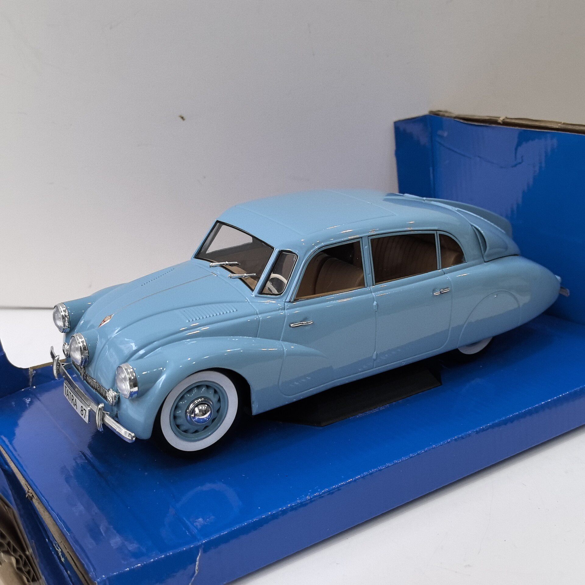 MCG Diecast Escala 1/18 TATRA  - Vintage Collectible & Vintage Dolls avaliação e preço