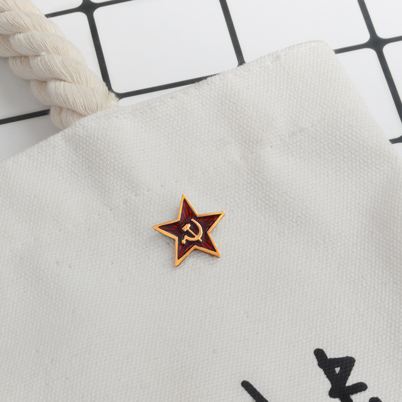 Insignia de estrela vermelha d - Collectible Vintage Brooches avaliação e preço